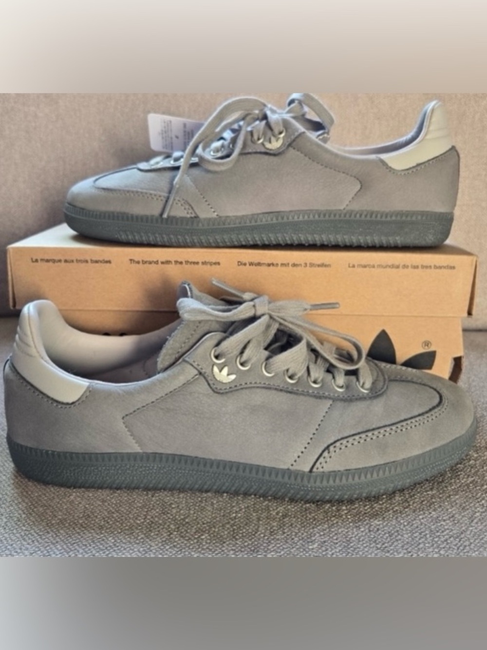 🌺Adidas-Gray Suede Classic Low-Top Sneakers🌺
